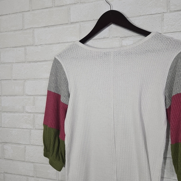 Shop Basic cute top/ lightweight sweater - Picture 11 of 15